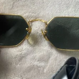 Vintage original Ray Ban sunglasses.  Perfect condition. Worn maybe 4 times. Ray-Ban | Accessories | Vintage Original Ray Ban Sunglasses  main image 3